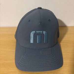 Travis Mathew Arizona Flex Fit S-M Golf Cap Baseball Hat by Yupoong Gray